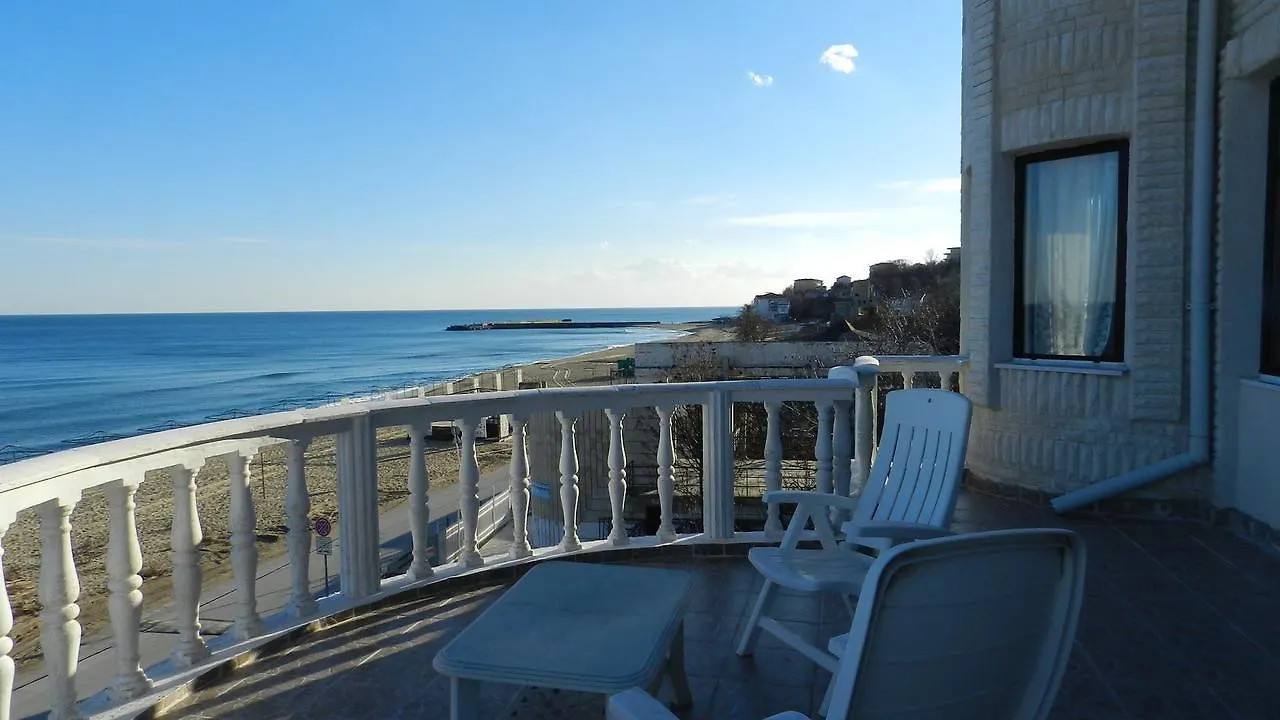 White Castle Hotel Golden Sands